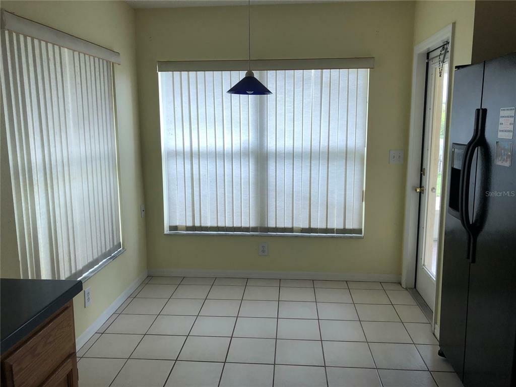 Property Photo:  728 Burlwood Street  FL 33511 