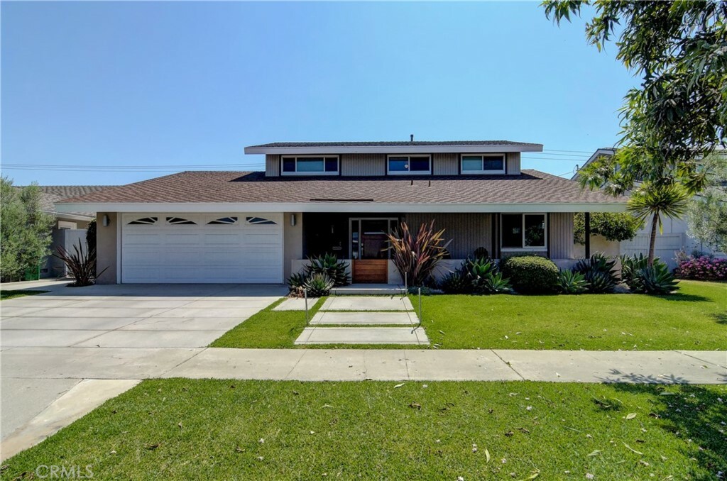 Property Photo:  13842 Claremont Street  CA 92683 