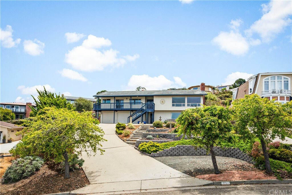 Property Photo:  2769 Crockett Circle  CA 93402 