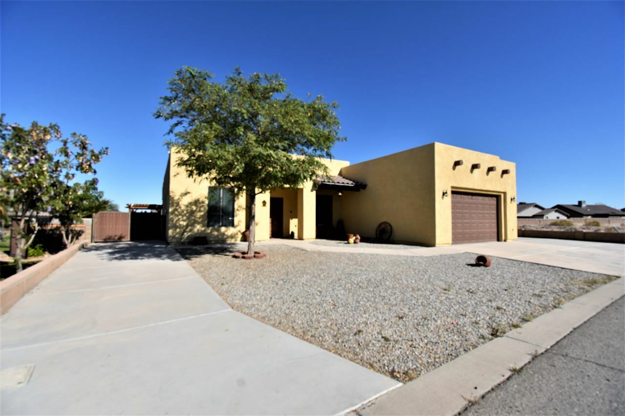 Property Photo:  27250 Sage Ave  AZ 85356 