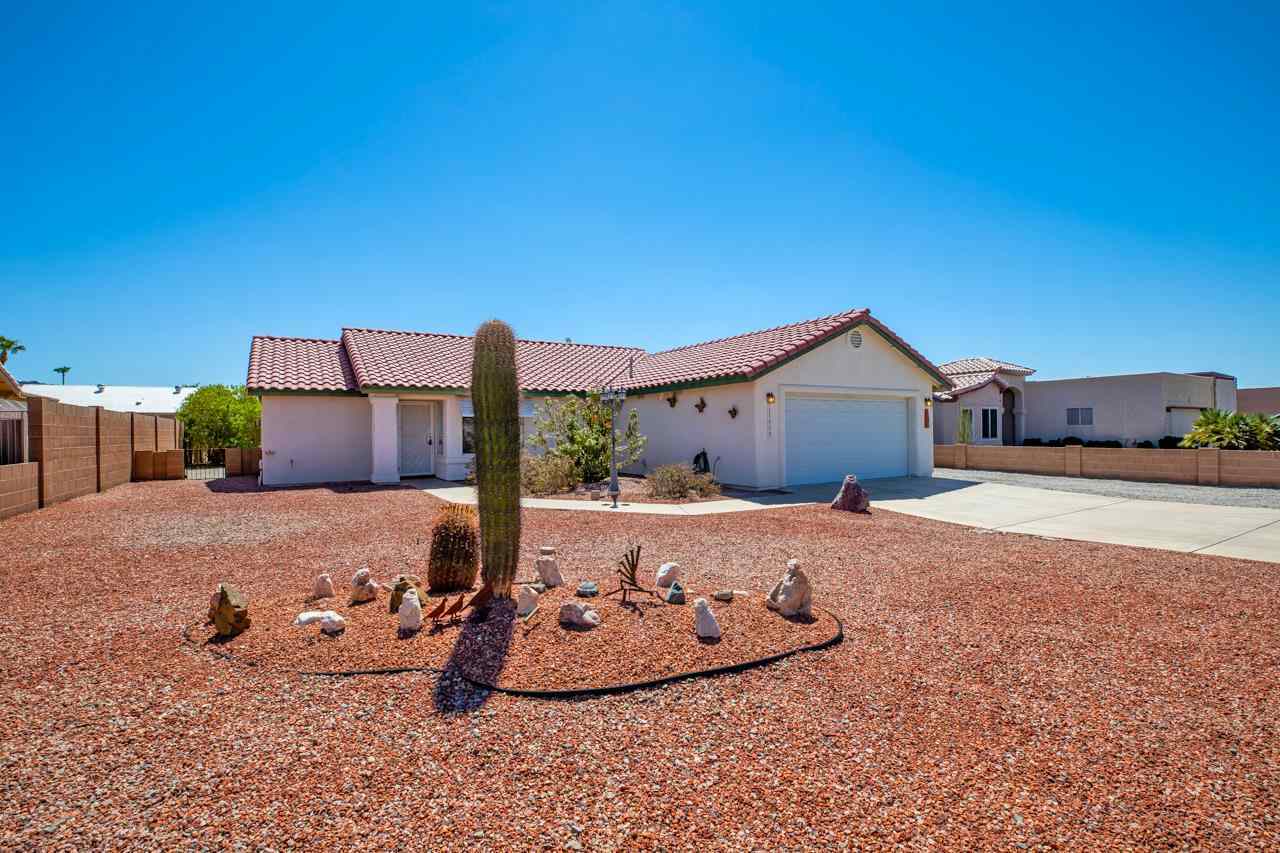 Property Photo:  11579 S Dawn Dr  AZ 85367 