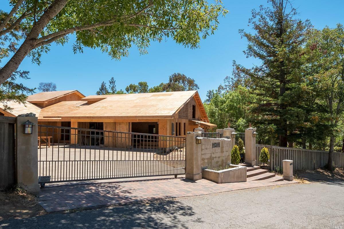 Property Photo:  20 Saddle Lane  CA 94947 