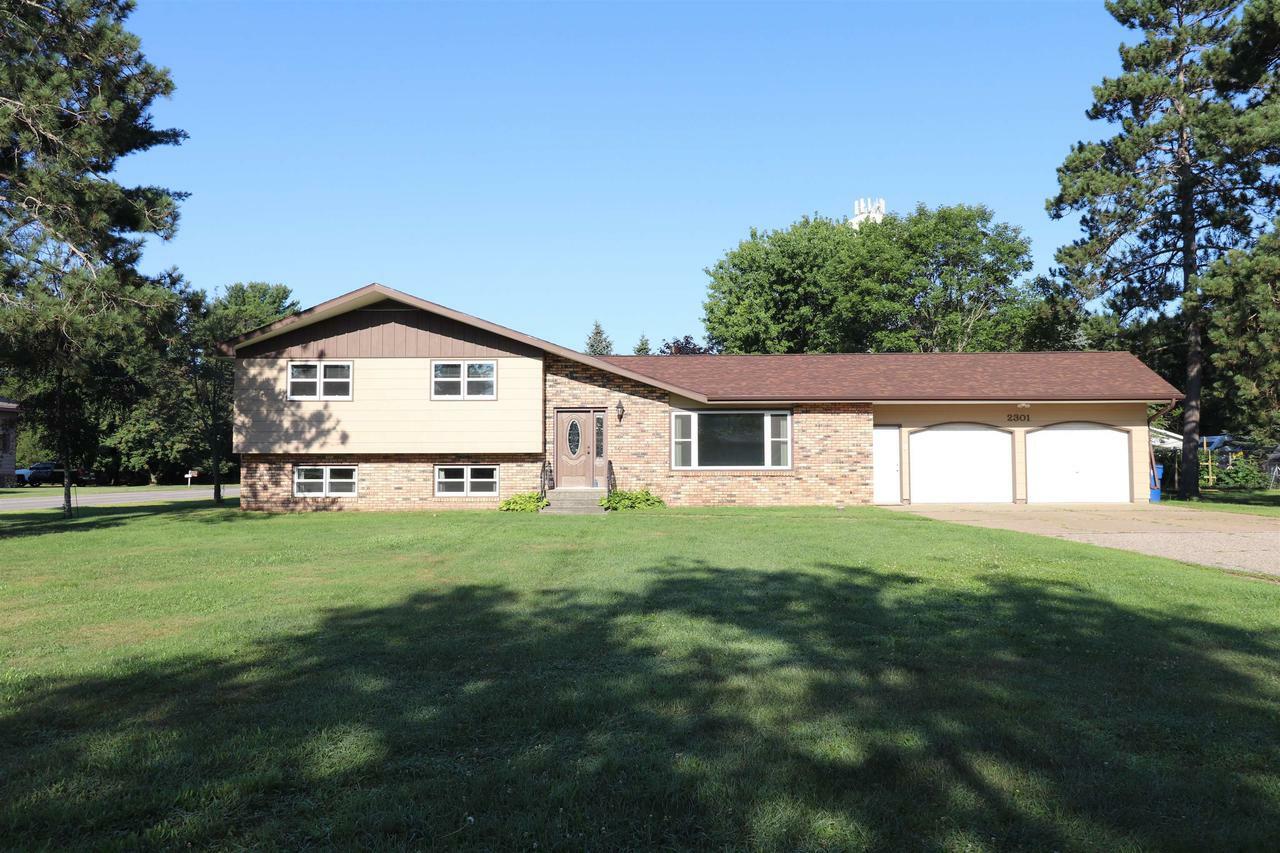 Property Photo:  2301 Courtland Drive  WI 54455 