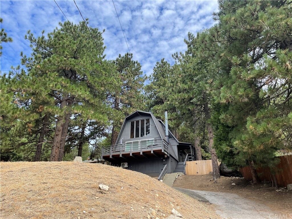 Property Photo: 31120 Valley Oak Drive CA 92382