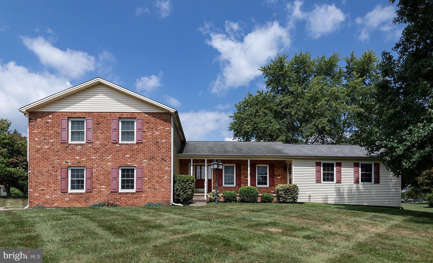 24 Harrogate Drive  Hummelstown PA 17036 photo