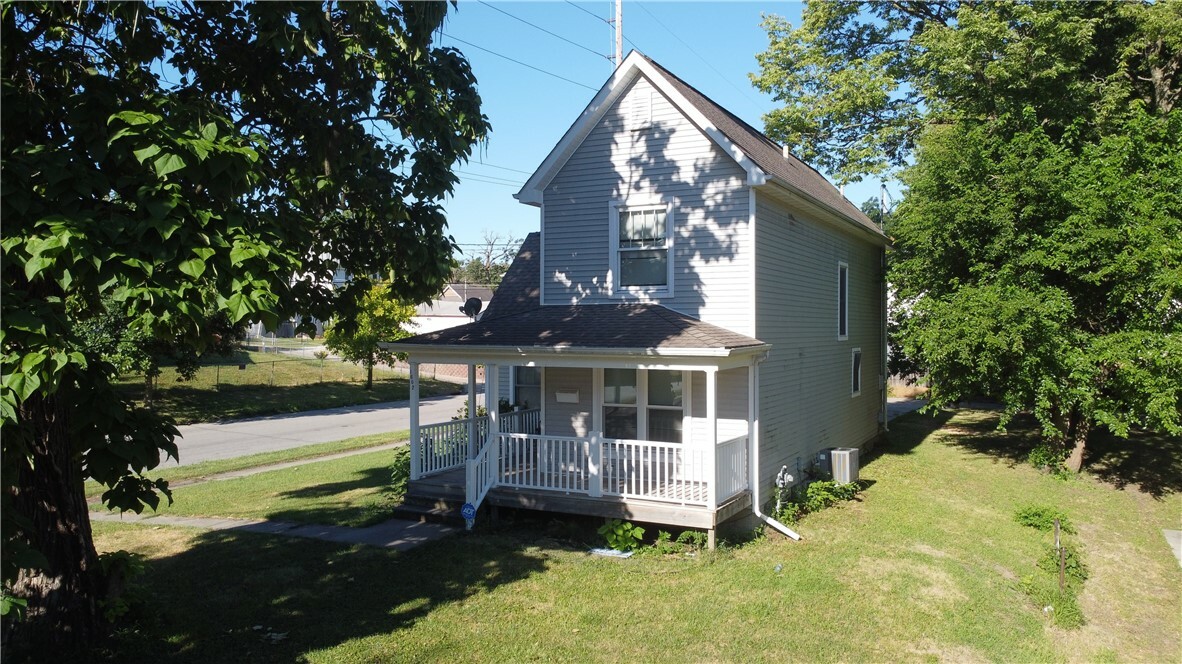 Property Photo:  1602 11th Street  IA 50314 