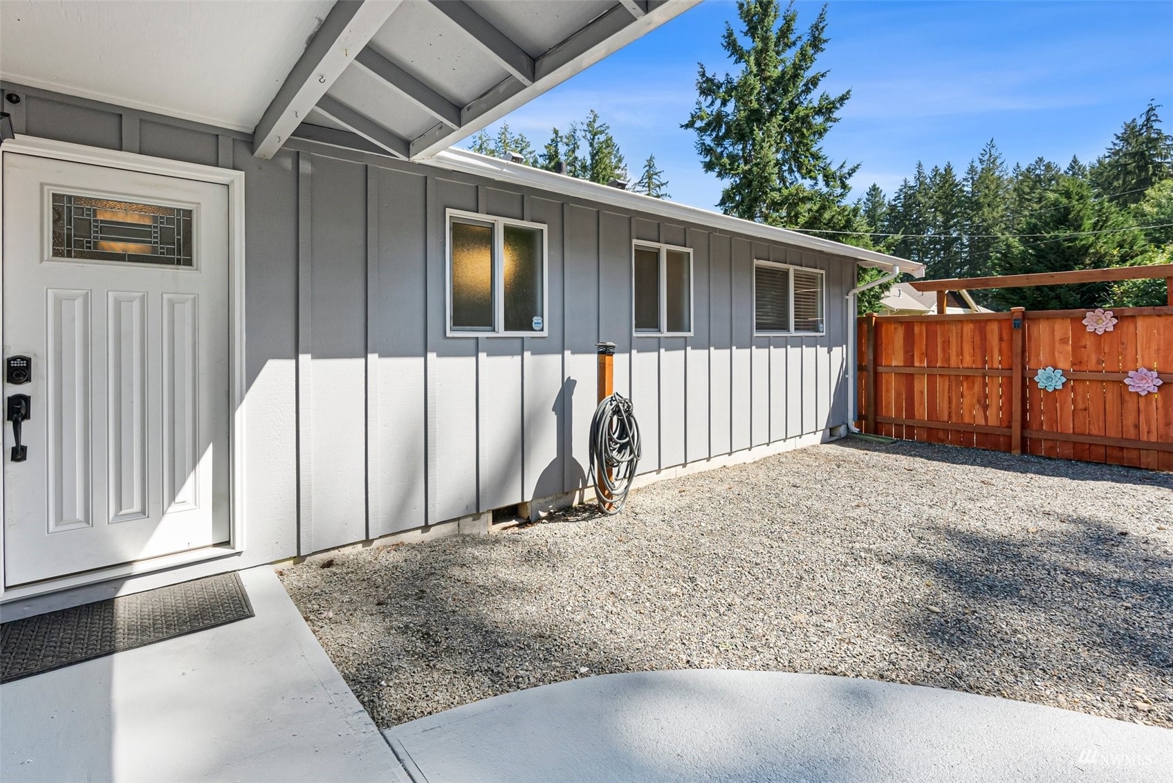 Property Photo:  22604 58th Avenue E  WA 98387 