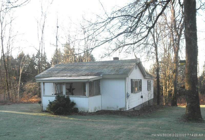 Property Photo: 1724 Minot Avenue ME 04210