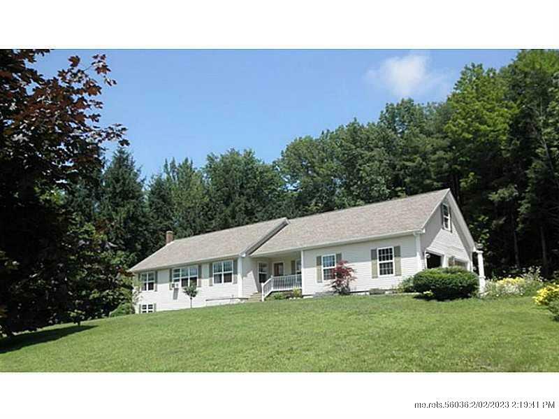 Property Photo: 15 Infiniti Way ME 04210