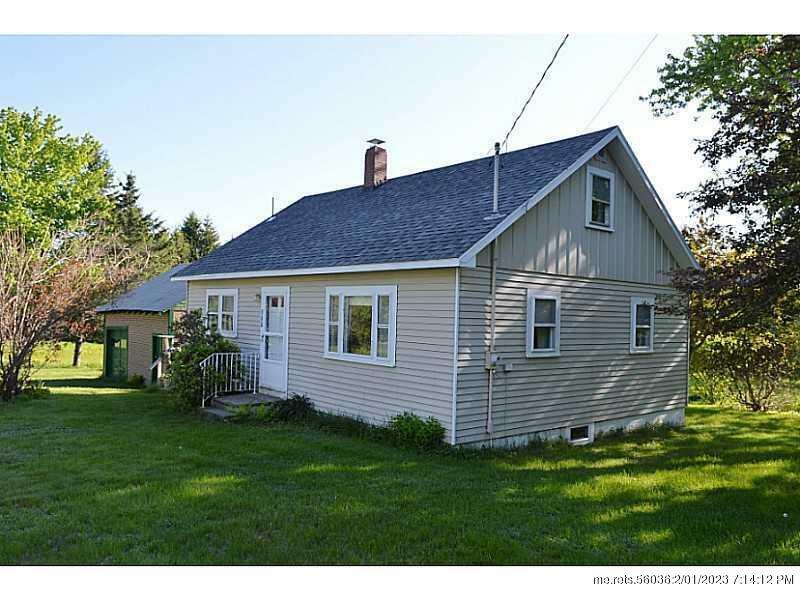 Property Photo:  477 Winthrop Center Road  ME 04364 