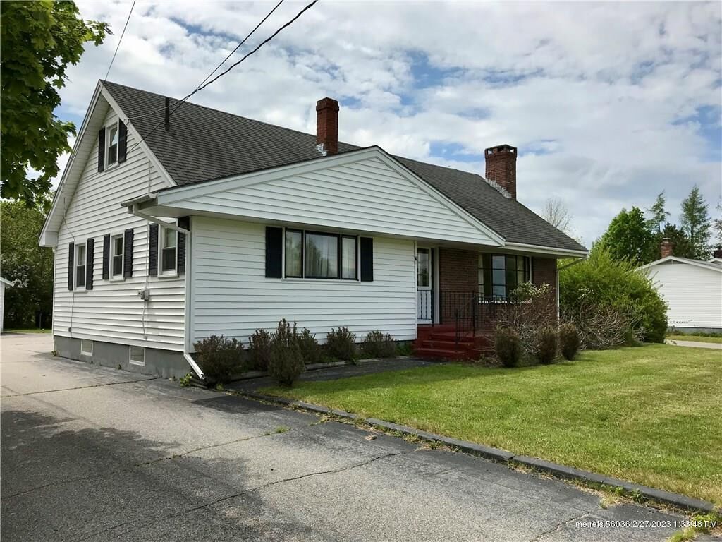 Property Photo:  44 Cooper Street  ME 04654 