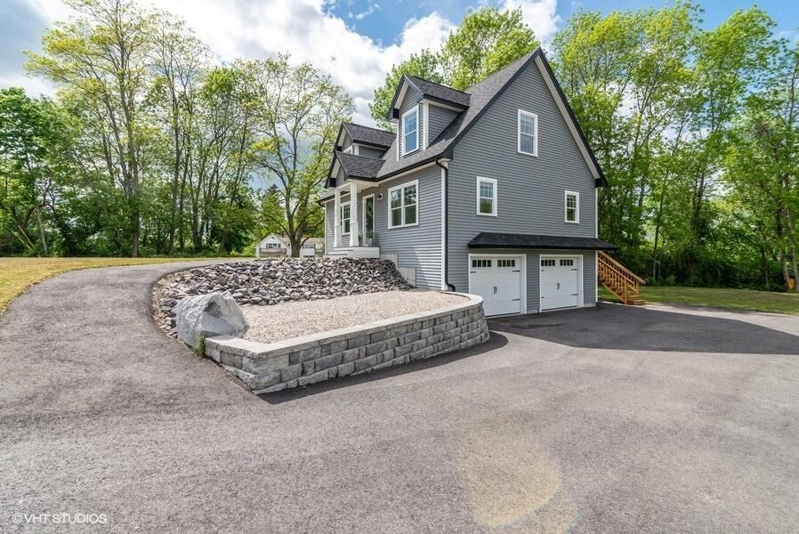 Property Photo: 370 South Street ME 04005