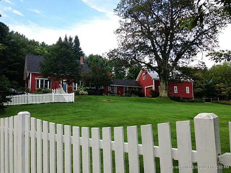 Property Photo: 1552 Pownal Road ME 04210