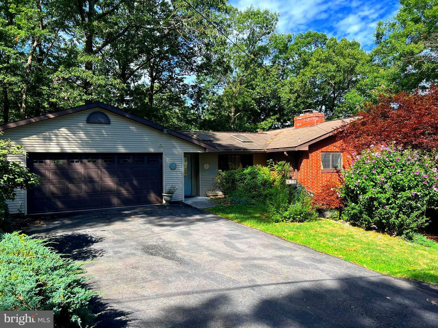 Property Photo:  25 Sunset Drive  MD 21502 