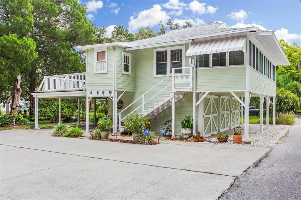 Property Photo:  5828 Delaware Avenue  FL 34652 