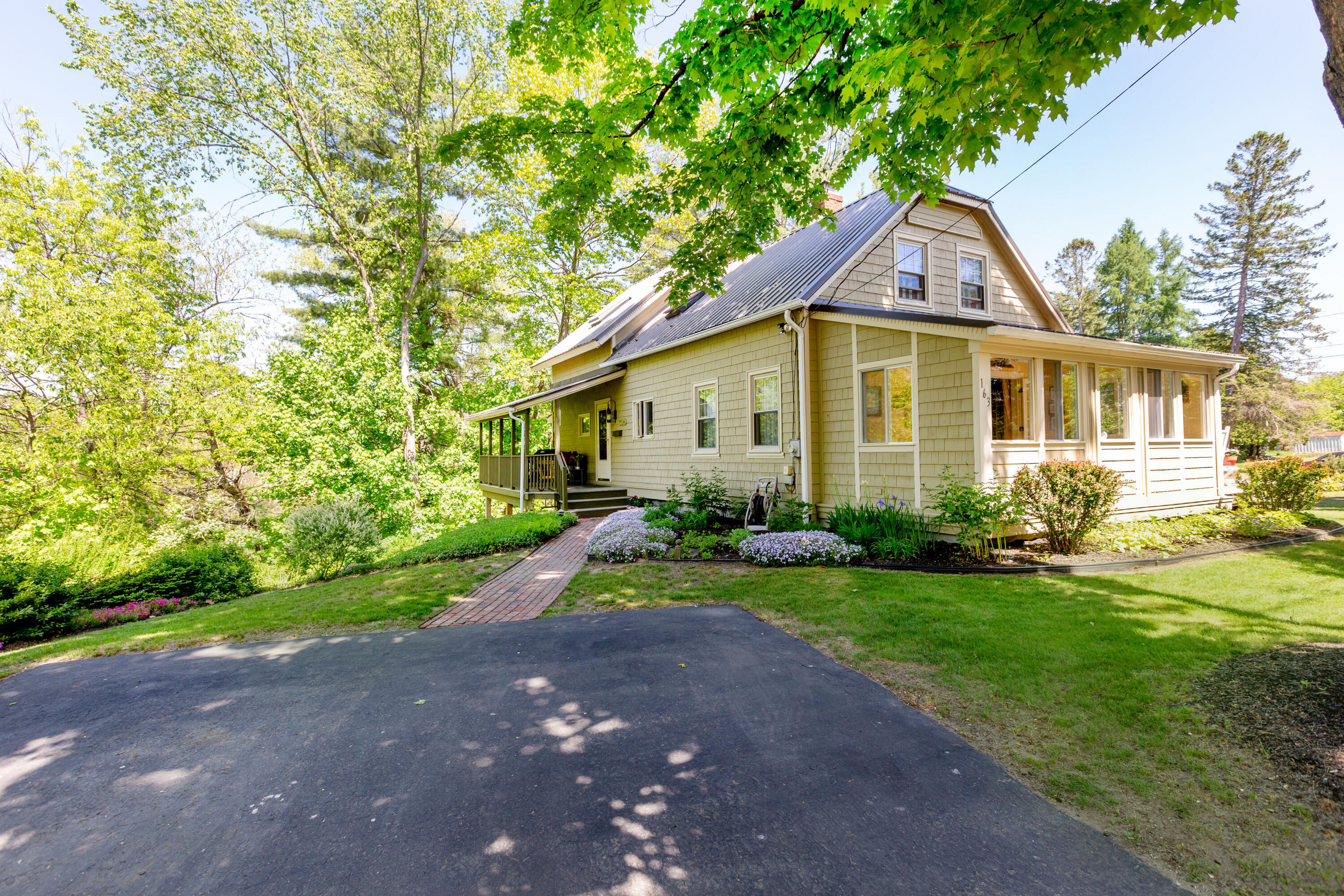 Property Photo: 163 Baxter Avenue ME 04210
