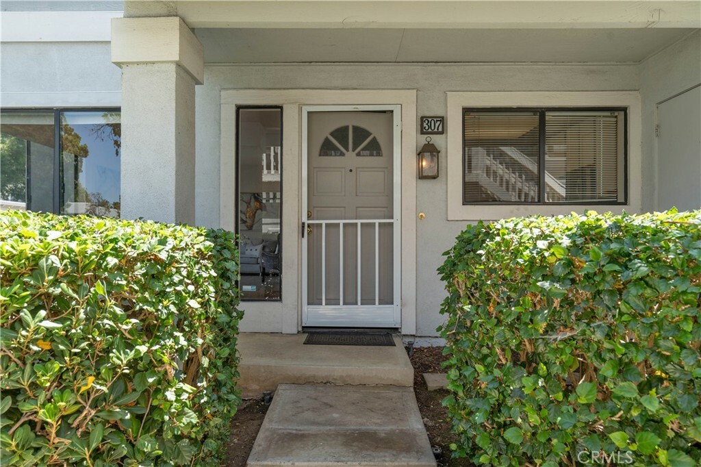 Property Photo:  307 Huntington  CA 92620 