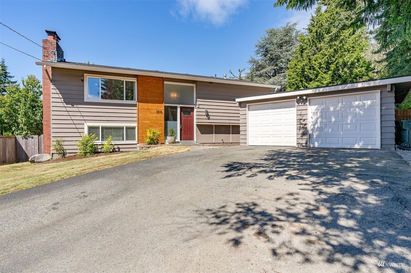 Property Photo:  3516 S 249th Place  WA 98032 