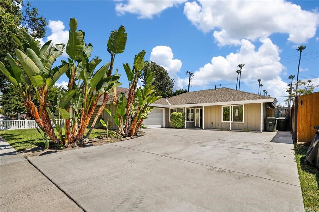 Property Photo:  1019 Concord Street  CA 92626
