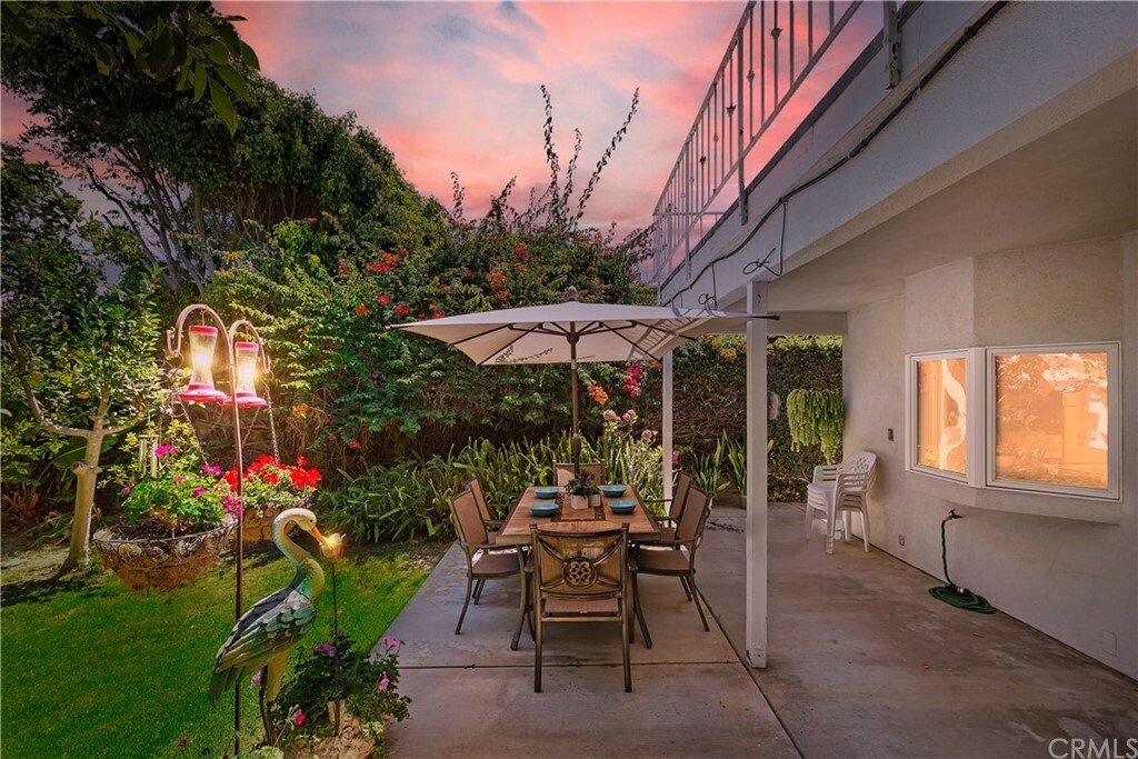 Property Photo:  21332 Pinetree Lane  CA 92646 