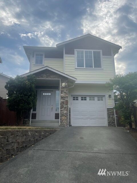 Property Photo:  1623 95th Street SW 13  WA 98204 