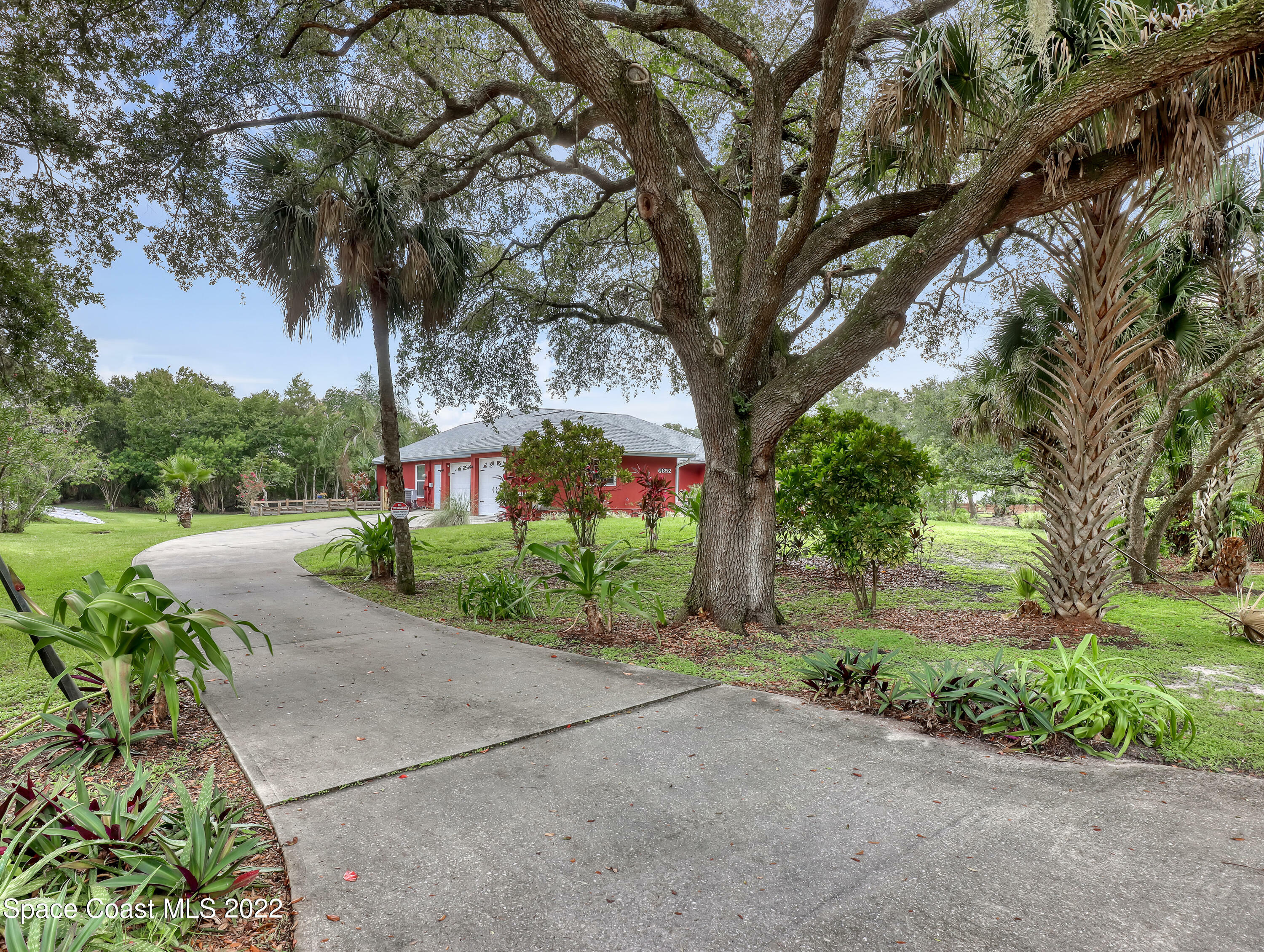 Property Photo:  6652 Windover Way  FL 32780 