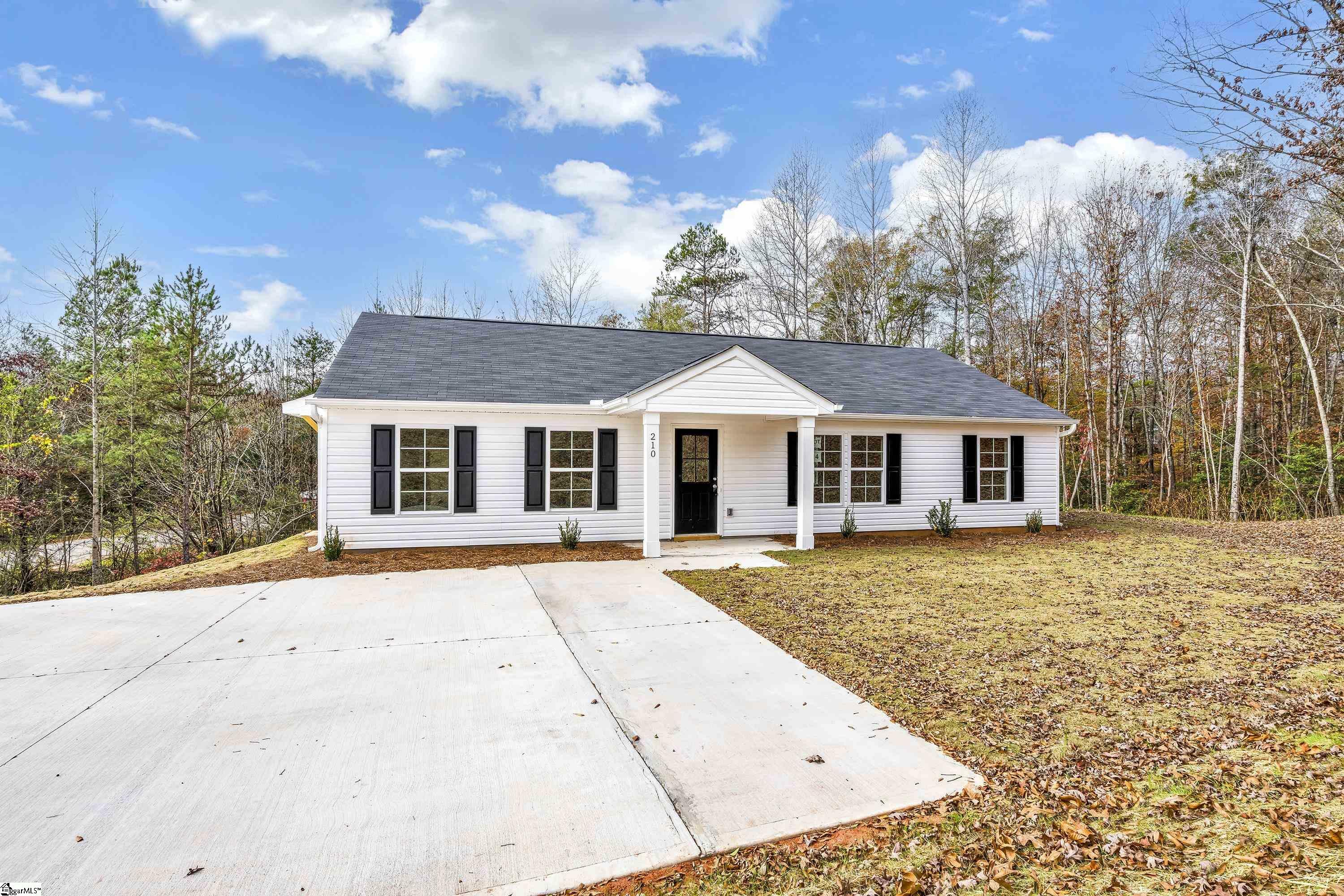 Property Photo: 210 Port Road SC 29617
