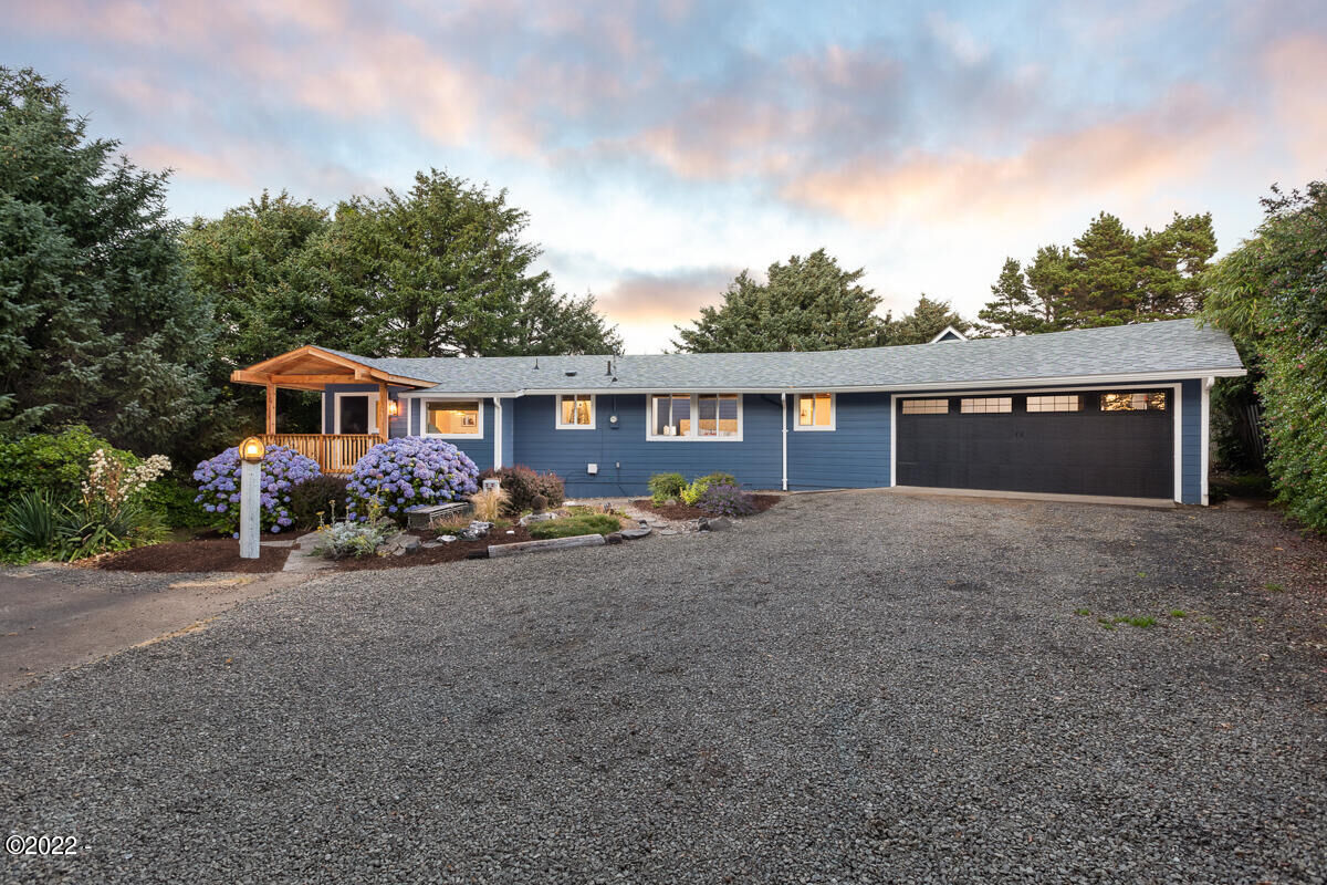 Property Photo:  11986 NE Beverly Lane  OR 97365