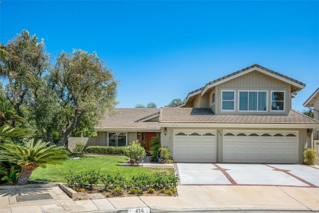 Property Photo:  410 S Torrey Pines Circle  CA 92807 