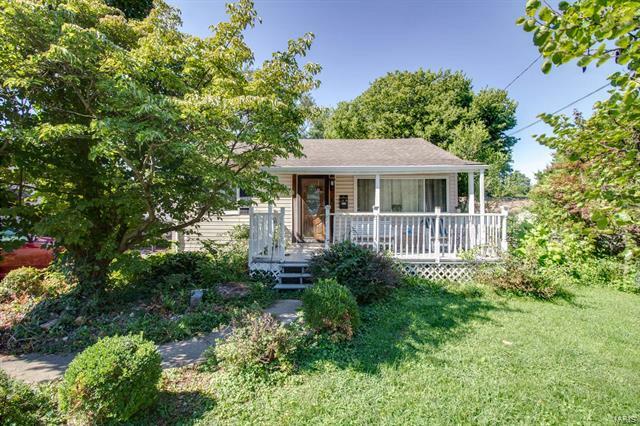 Property Photo: 402 Meadow Lane IL 62234
