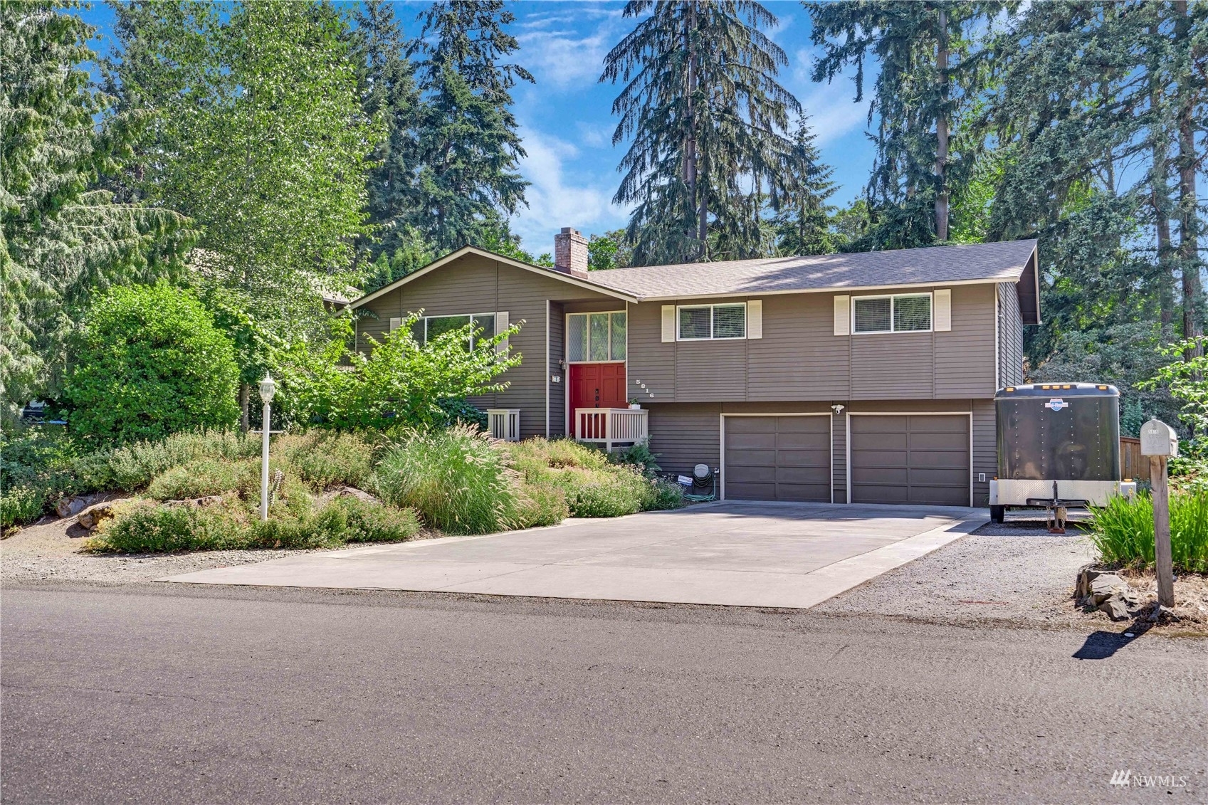 Property Photo:  5816 14th Street Ct NE  WA 98422 