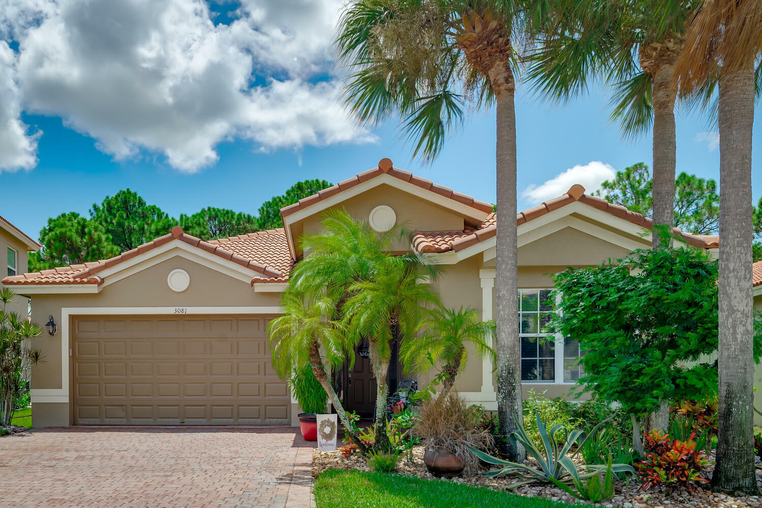 Property Photo:  3081 SW Porpoise Circle  FL 34997 