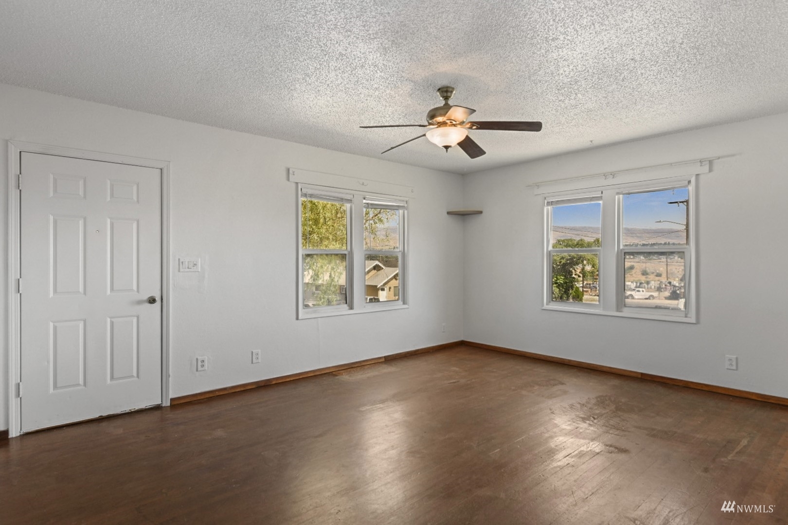 Property Photo: 35 Viewdale Avenue WA 98801