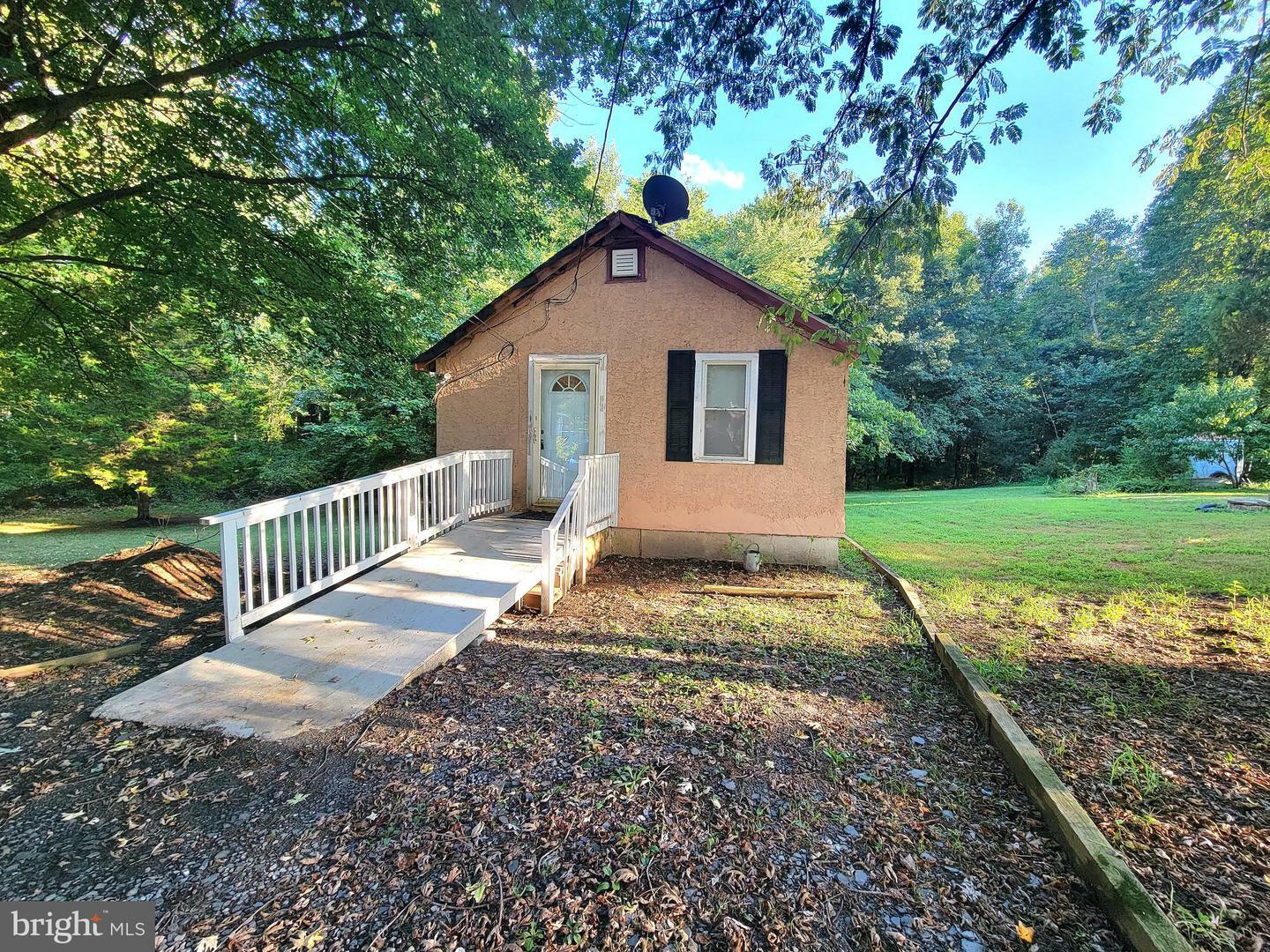 Property Photo:  138 Mannington Yorketown Road  NJ 08098 