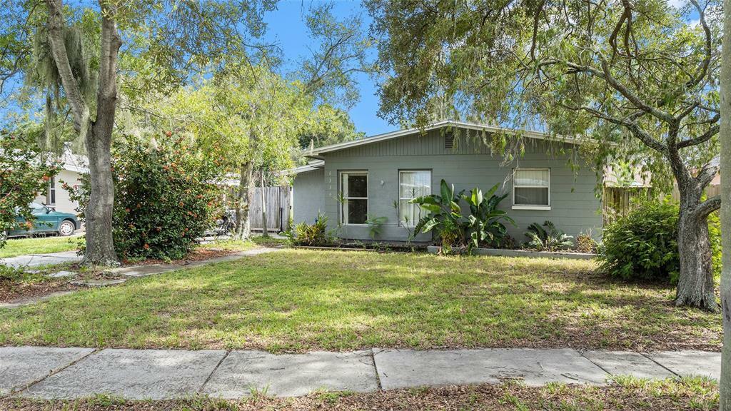 Property Photo: 6334 81st Avenue N FL 33781