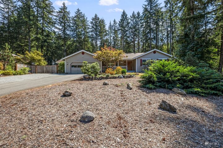 Property Photo: 7695 Cabrini Drive SE WA 98367