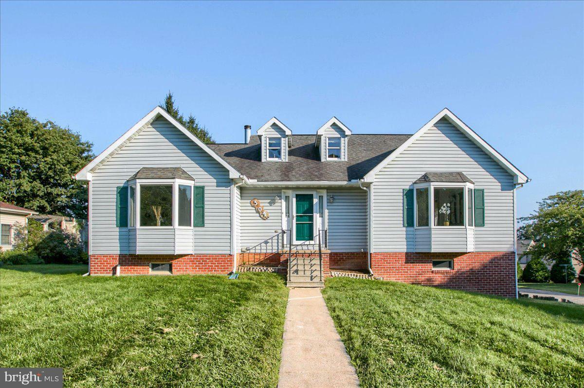 504 Crestwood Drive  Red Lion PA 17356 photo