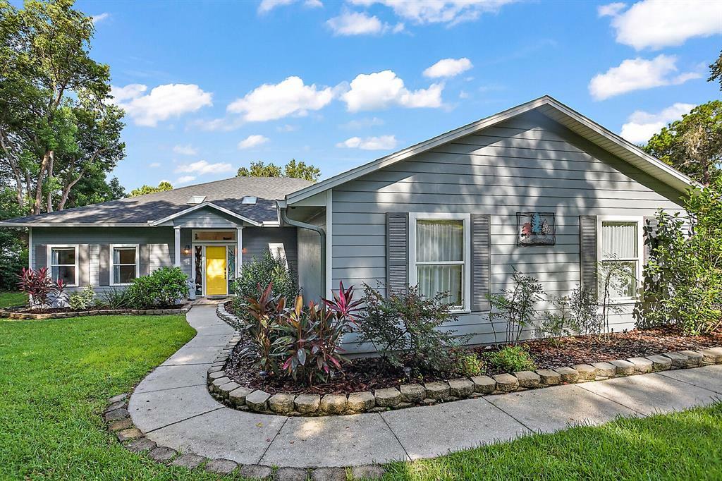 Property Photo:  36709 E Eldorado Lake Drive  FL 32736 