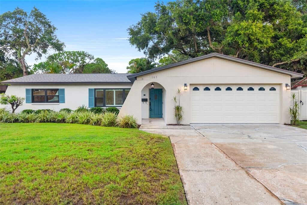 Property Photo:  1863 75th Avenue N  FL 33702 