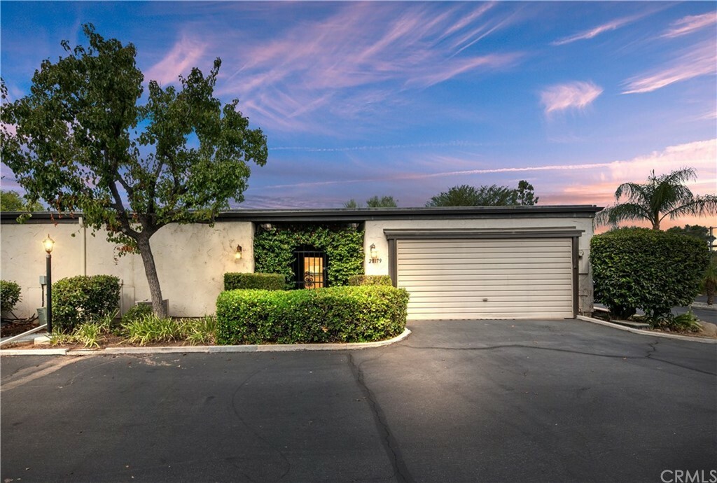 28179 Paseo Grande Drive  Menifee CA 92586 photo