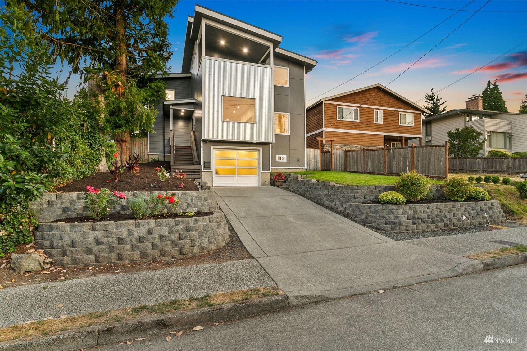 Property Photo:  5727 S Ryan Street  WA 98178 