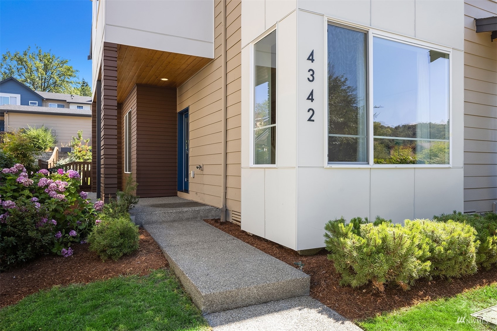 Property Photo:  4342 31st Avenue S  WA 98108 