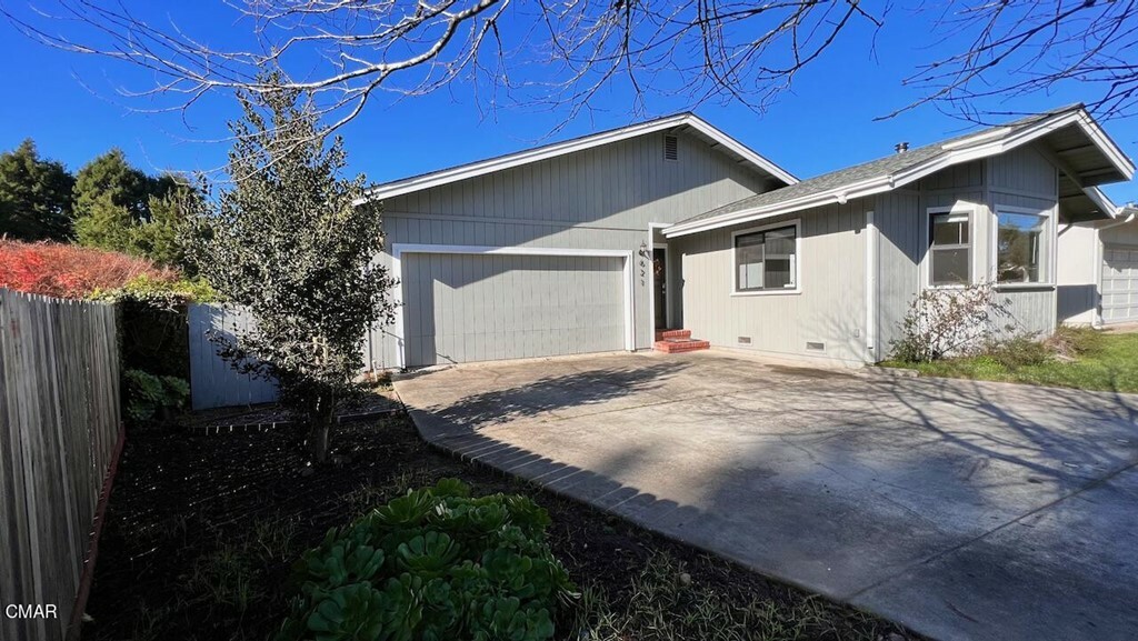 Property Photo:  621 S Sanderson Way  CA 95437 