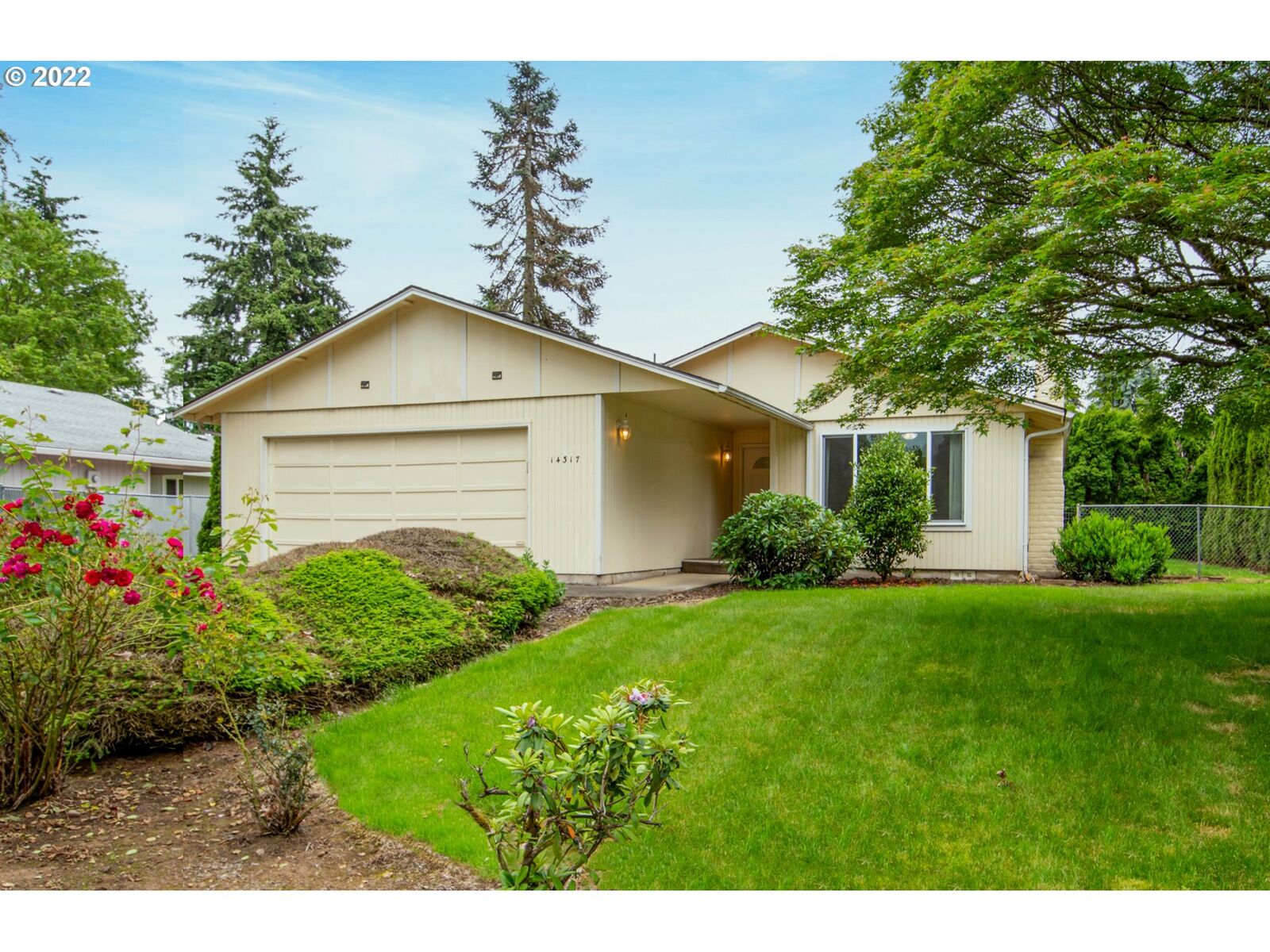 Property Photo: 14317 SE 12th St WA 98683