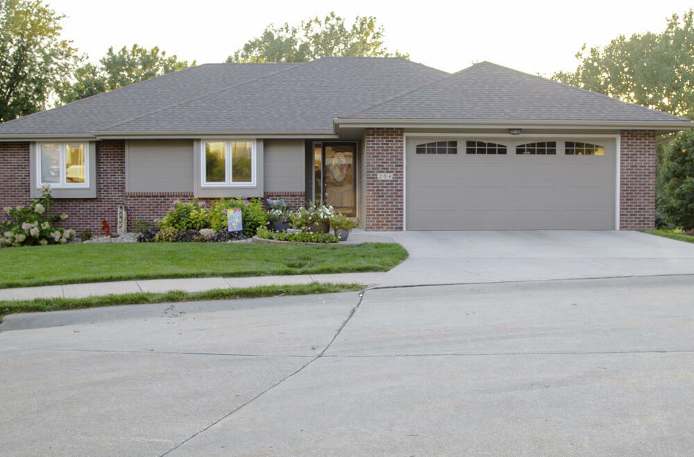 Property Photo: 204 Tower Ridge Court IA 51503