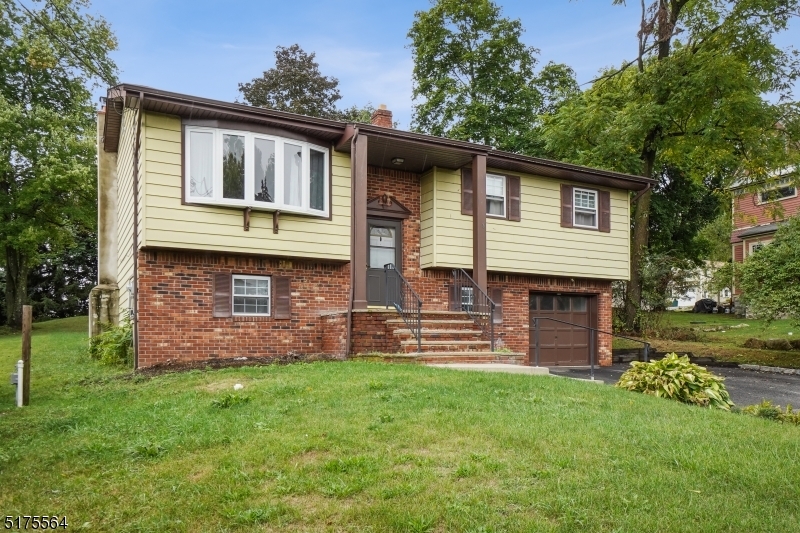 Property Photo: 3 Lakeview Ave NJ 07821