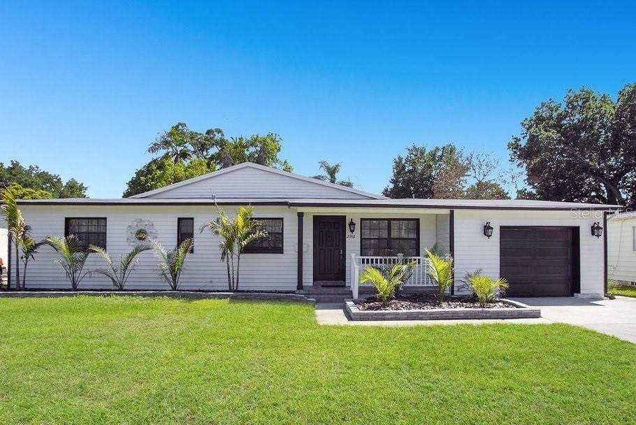 Property Photo: 2916 Vine Street FL 32806