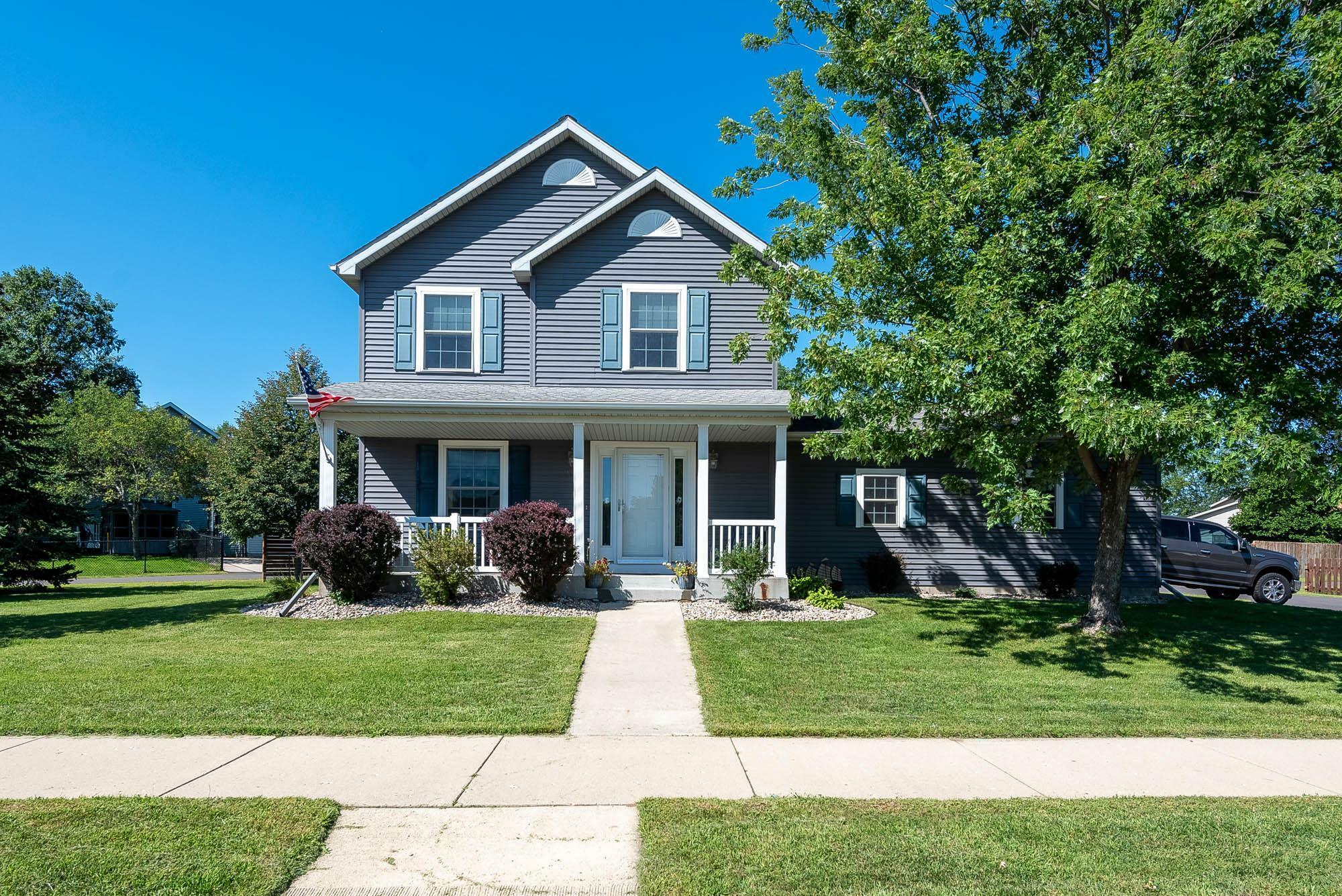 Property Photo: 1012 Daniels Street MN 56082
