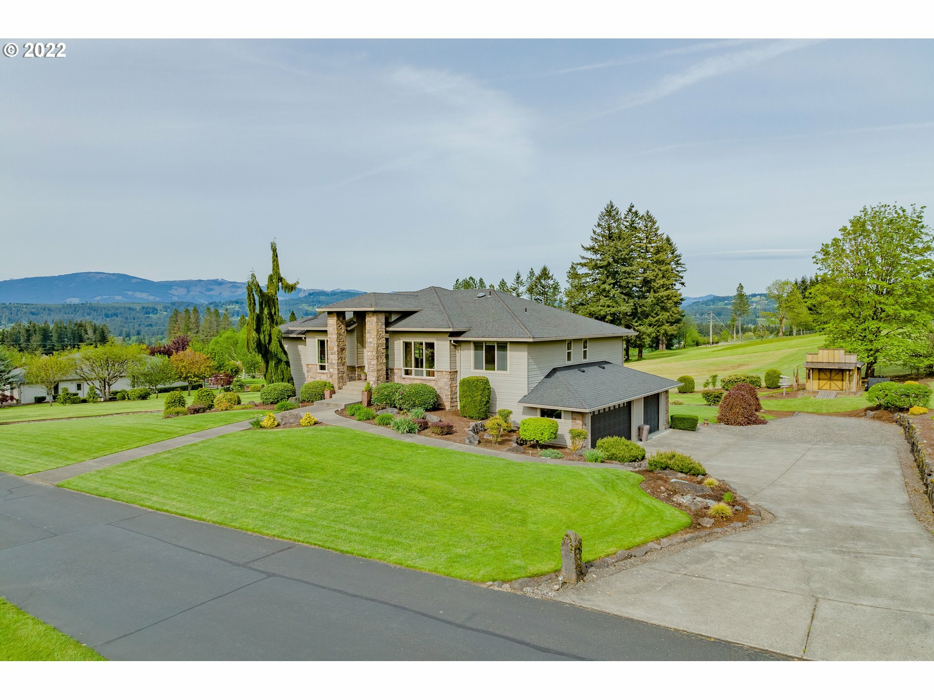 Property Photo: 3009 SE 300th Ave WA 98671