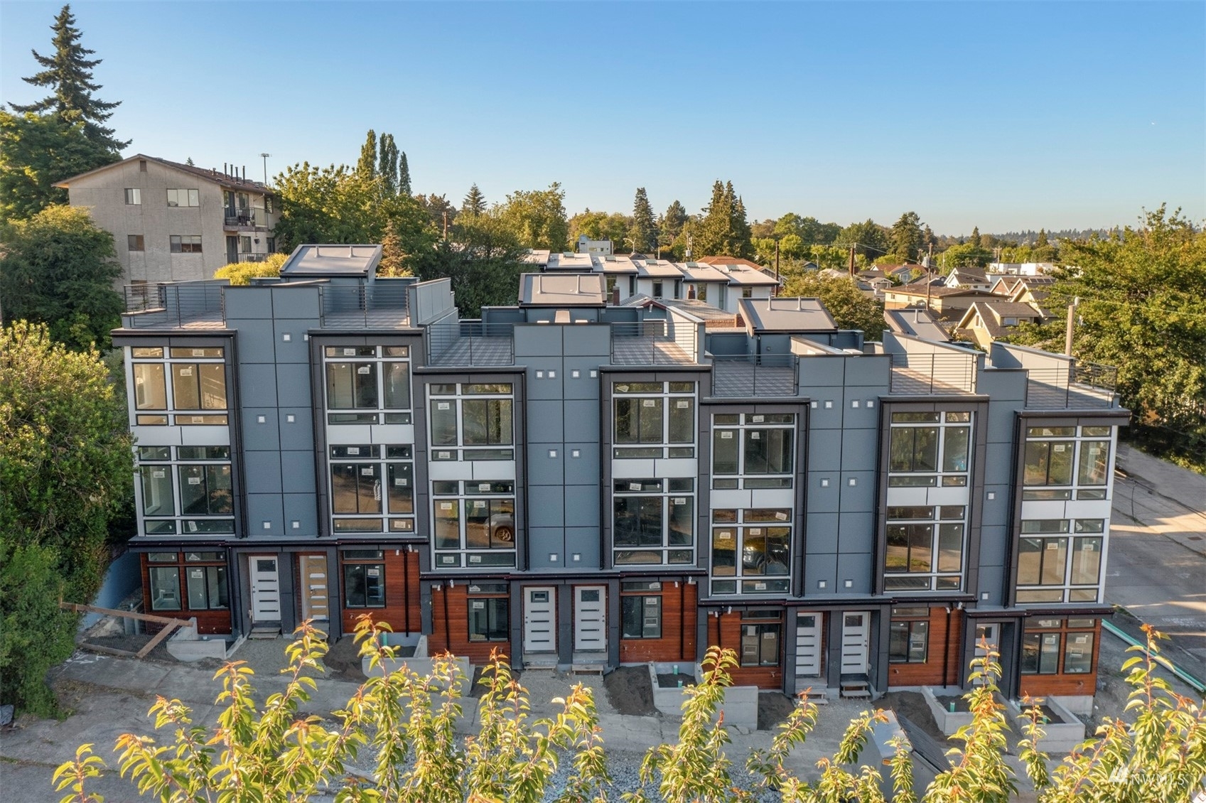 Property Photo: 964 N Allen Place WA 98103